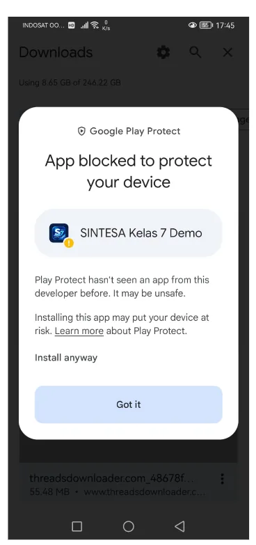 Contoh peringatan Play Protect saat instalasi APK SINTESA
